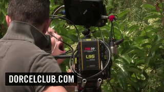 ���ंच के पीछे के Dorcel चलचित्र - 40 साल की उम्र में, अपनी छुट्टियों के बिना मेरे पति के साथ - Lexi लोव, Léa Guerlin, Sienna दिन, दानी डेनियल