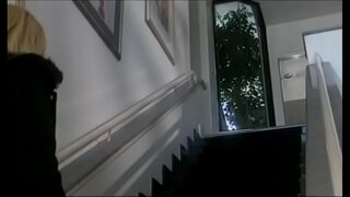 ���ော်တော်ပူနှင့်သွေးဆောင်ရွှေရောင်သူငယ်နှင့်အတူကြီးမား jugs Brittney Skye လုပ်ဟုတ္တယ္မယူရေချိုးဖို့လေ့ကျင့်ခန်းသူမ၏