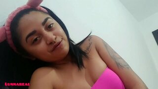 ���ಾರಾದರೂ ತೆಗೆದುಹಾಕುತ್ತದೆ ನಿಮ್ಮ ಕೋಣೆಯ ತುಂಬಾ ಚರ್ಭಿಯಿಳಿಸುವುದು